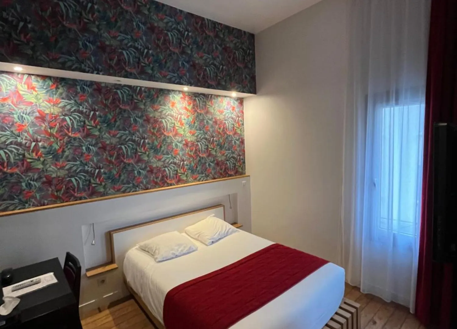 Ambre Hotel Paris